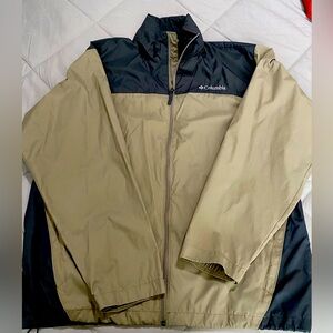 Men’s Columbia zipper rain jacket, size L